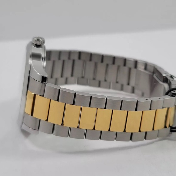 Gucci G-Timeless SWISS Quartz Bee Dial Two Tone Stainless Steel Watch YA1264131 - Picture 8 of 10